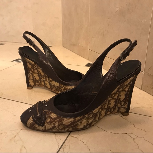 Christian Dior Wedge Heel Monogram Beige - Picture 3 of 7